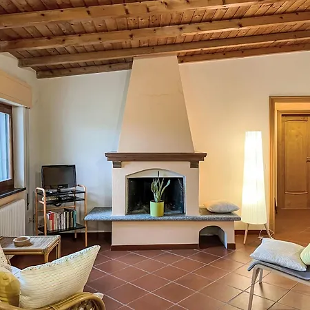 Tiglio By Interhome Apartamento Poncetta